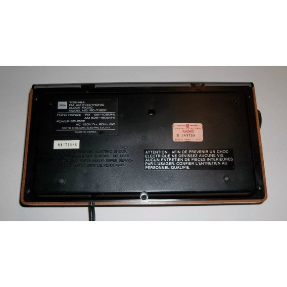 Vtg Toshiba RC-7180F FM/AM Electronic Clock Alarm Radio Simulated Woodgrain RARE - Picture 7 of 7